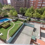 Rent 4 bedroom apartment in Madrid