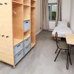 Rent a room of 100 m² in berlin