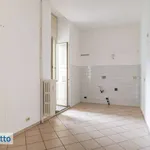 Affitto 5 camera appartamento di 140 m² in Turin