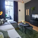 Huur 2 slaapkamer appartement van 76 m² in 's-Gravenhage