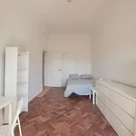 Rent a room in lisbon