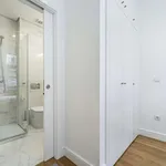 Rent 1 bedroom apartment of 35 m² in porto