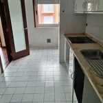 Rent 1 bedroom apartment of 90 m² in Porto