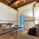 Rent a room of 200 m² in barcelona