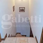 Rent 4 bedroom apartment of 82 m² in Rivisondoli