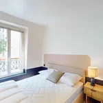 Louez une chambre de 308 m² à Paris