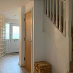 Rent 4 bedroom house in South East England