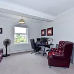 Rent 6 bedroom house in South East England