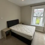 Rent 3 bedroom flat in Swansea