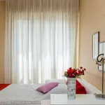 Rent a room of 108 m² in milan