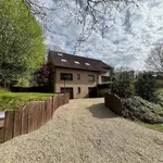 Rent 4 bedroom house of 2000 m² in Ottignies-Louvain-la-Neuve