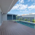 Rent 4 bedroom house of 260 m² in Cascais