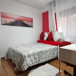 Rent 4 bedroom apartment in Madrid