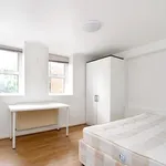 Rent 3 bedroom flat in  London