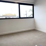 Rent 2 bedroom apartment in Geelong