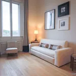 Rent 1 bedroom apartment of 49 m² in Florence