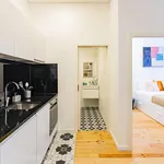 Rent 1 bedroom apartment of 40 m² in Porto