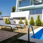 Rent 2 bedroom house in Lisbon