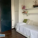 Rent 5 bedroom apartment of 128 m² in Milan