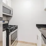 Rent 1 bedroom apartment of 977 m² in Manhattan