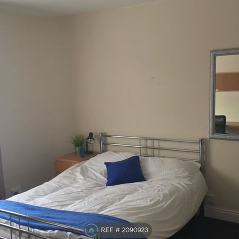 Room to rent in Store Street, Sheffield S2