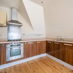 Rent 2 bedroom flat in London