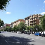 Affitto 5 camera appartamento di 160 m² in Roma