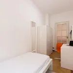 Rent 5 bedroom apartment in Turin