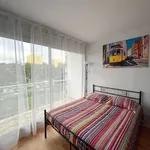 Appartement de 82 m² avec 4 chambre(s) en location à Le