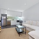 Rent 2 bedroom house in Essendon