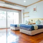 Rent 2 bedroom apartment of 200 m² in Bangkok