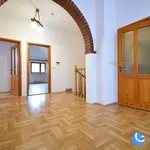 Rent 5 bedroom house of 250 m² in Krakow