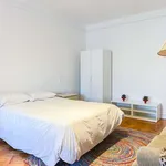 Rent a room in lisbon