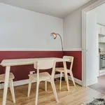 Rent 1 bedroom flat of 390 m² in London