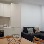 Rent 2 bedroom apartment of 90 m² in barcelona