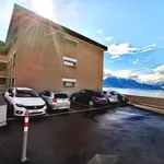 Merveilleux appartement de 3 pièces au 1er étage avec vue sur le lac