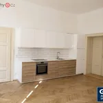 Pronajměte si 3 ložnic/e byt o rozloze 89 m² v Praha