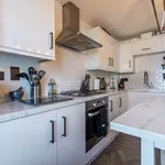 Rent 3 bedroom house in East Midlands