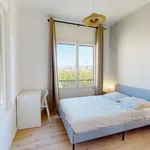 Appartement de 62 m² avec 4 chambre(s) en location à MARSEILLE 06