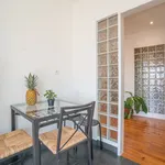 Rent 3 bedroom apartment of 90 m² in Lisboa