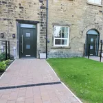 Rent 4 bedroom house in West Yorkshire