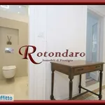 Rent 3 bedroom apartment of 100 m² in Milan