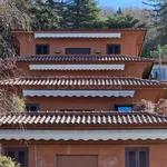 Rent 5 bedroom apartment of 160 m² in Brunate