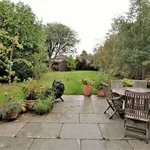 Rent 5 bedroom house in South East England