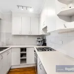 Rent 2 bedroom apartment in St Kilda