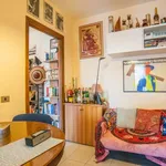 Rent a room of 70 m² in rome