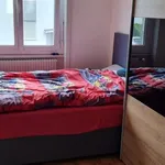 Miete 4 Schlafzimmer wohnung von 72 m² in Treyvaux