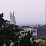 Rent a room of 333 m² in Sintra