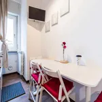 Rent a room of 113 m² in Milan