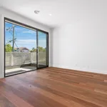 Rent 4 bedroom house in Surrey Hills